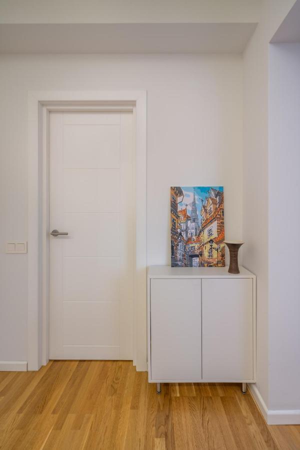 1-Bedroom Penthouse With Underground Parking Riga Exterior photo